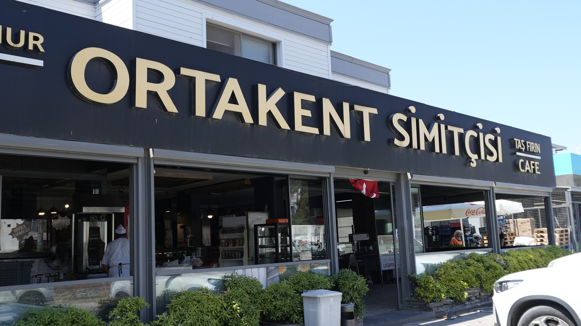 Ortakent Simitçisi şubesi dış cephe
